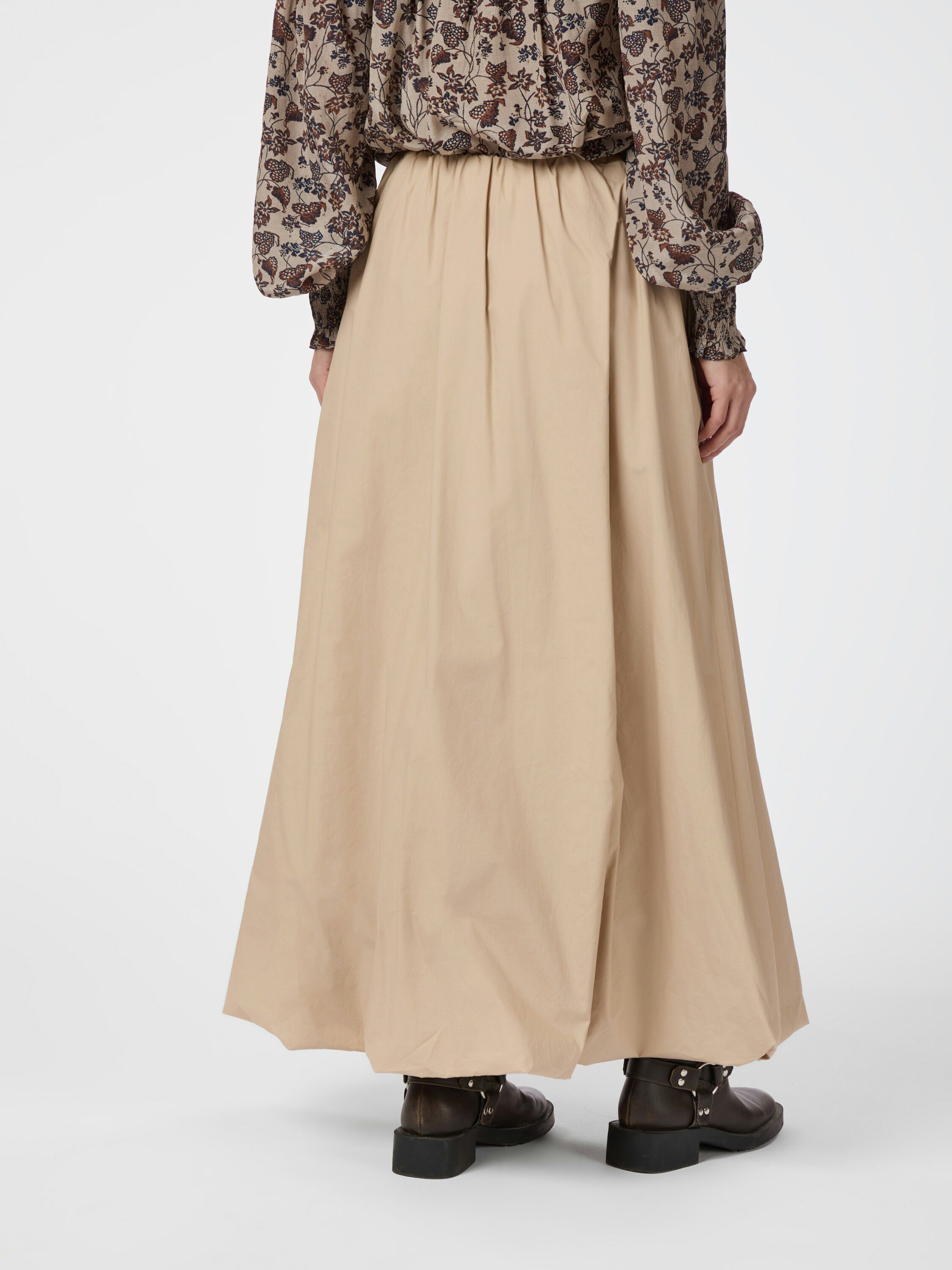 Ober Long Balloon Skirt