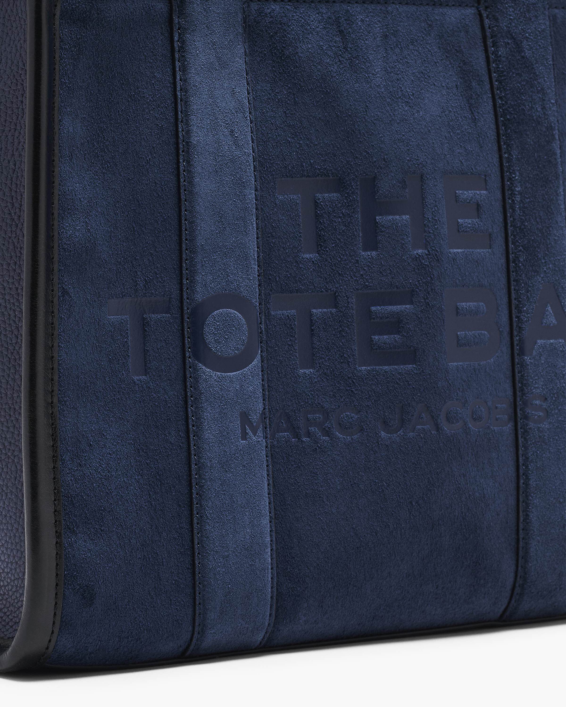 THE MEDIUM TOTE