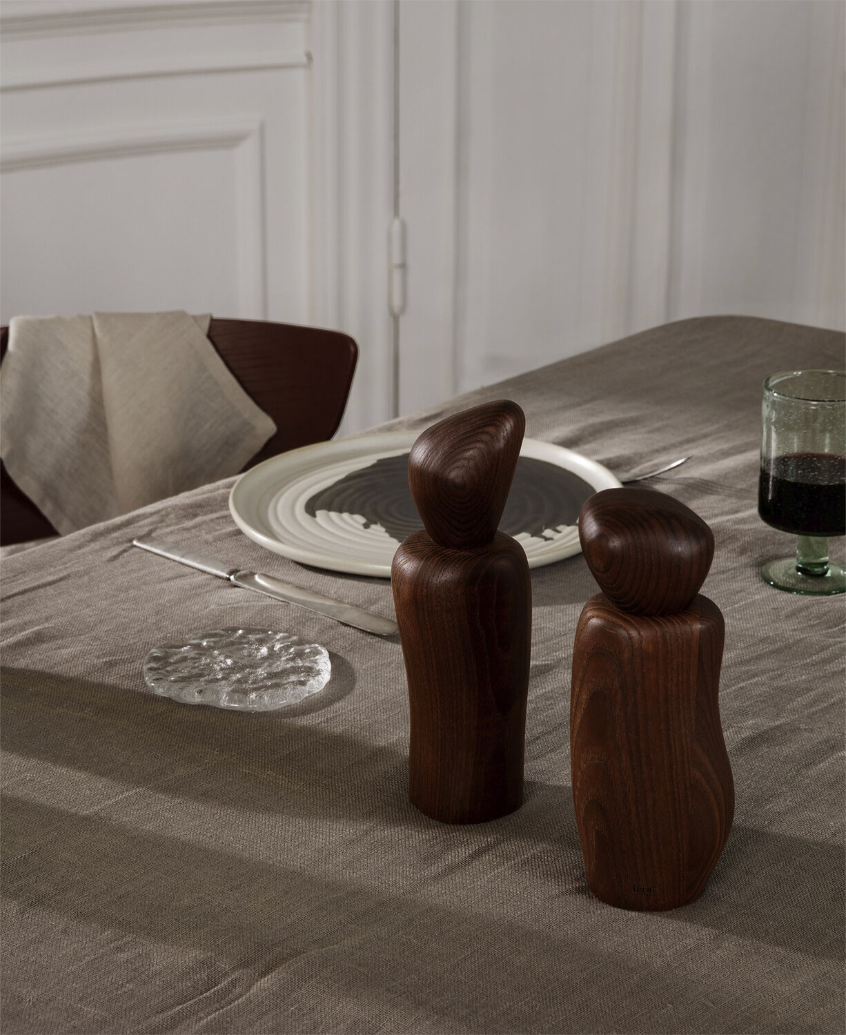 Cairn Grinder - Dark Brown