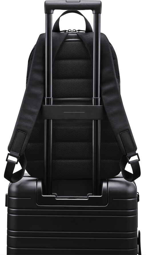 Gion Backpack Pro M Black