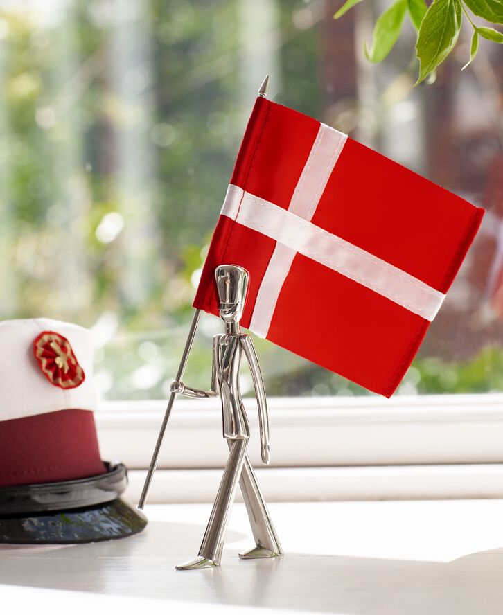 Kongelig Garder med dannebrogsfane