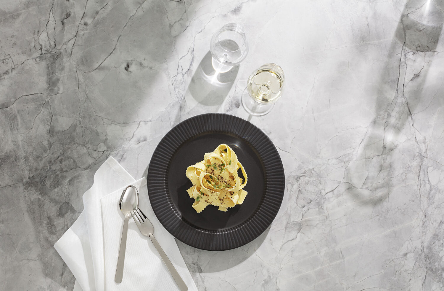 Legio Nova Middagstallerken 25 cm Black - 4 stk