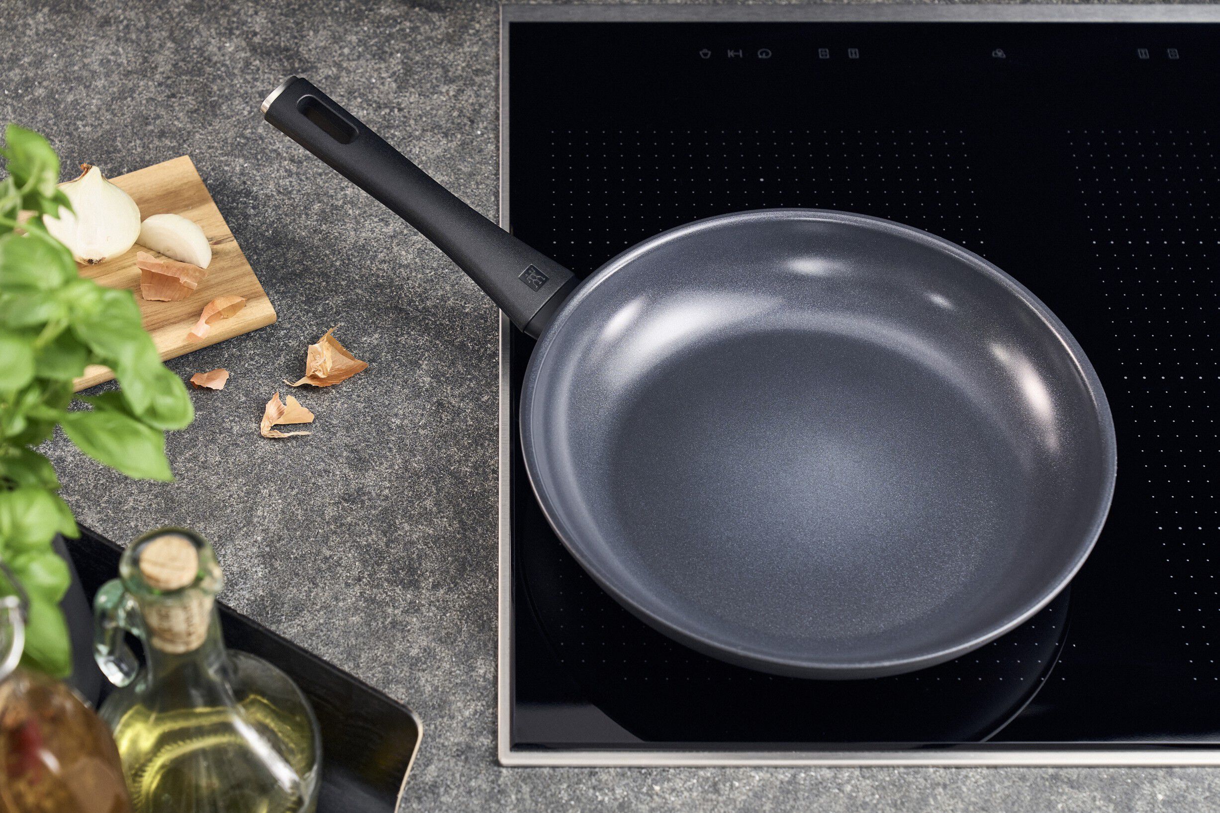 Madura Plus Ceramic Stegepande, 28 cm, Aluminium, Titanium f