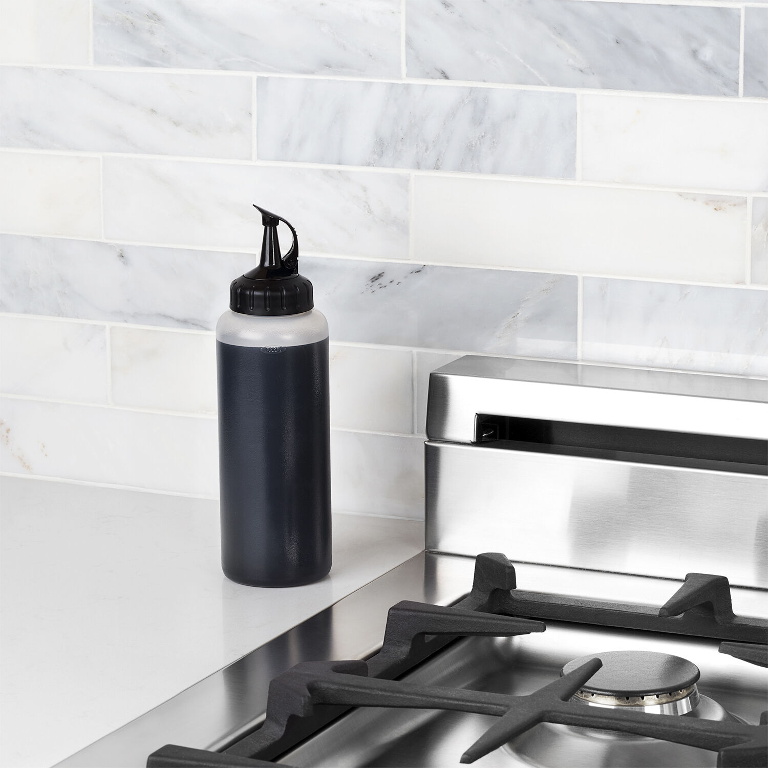 Chef's Squeeze Bottle - Medium