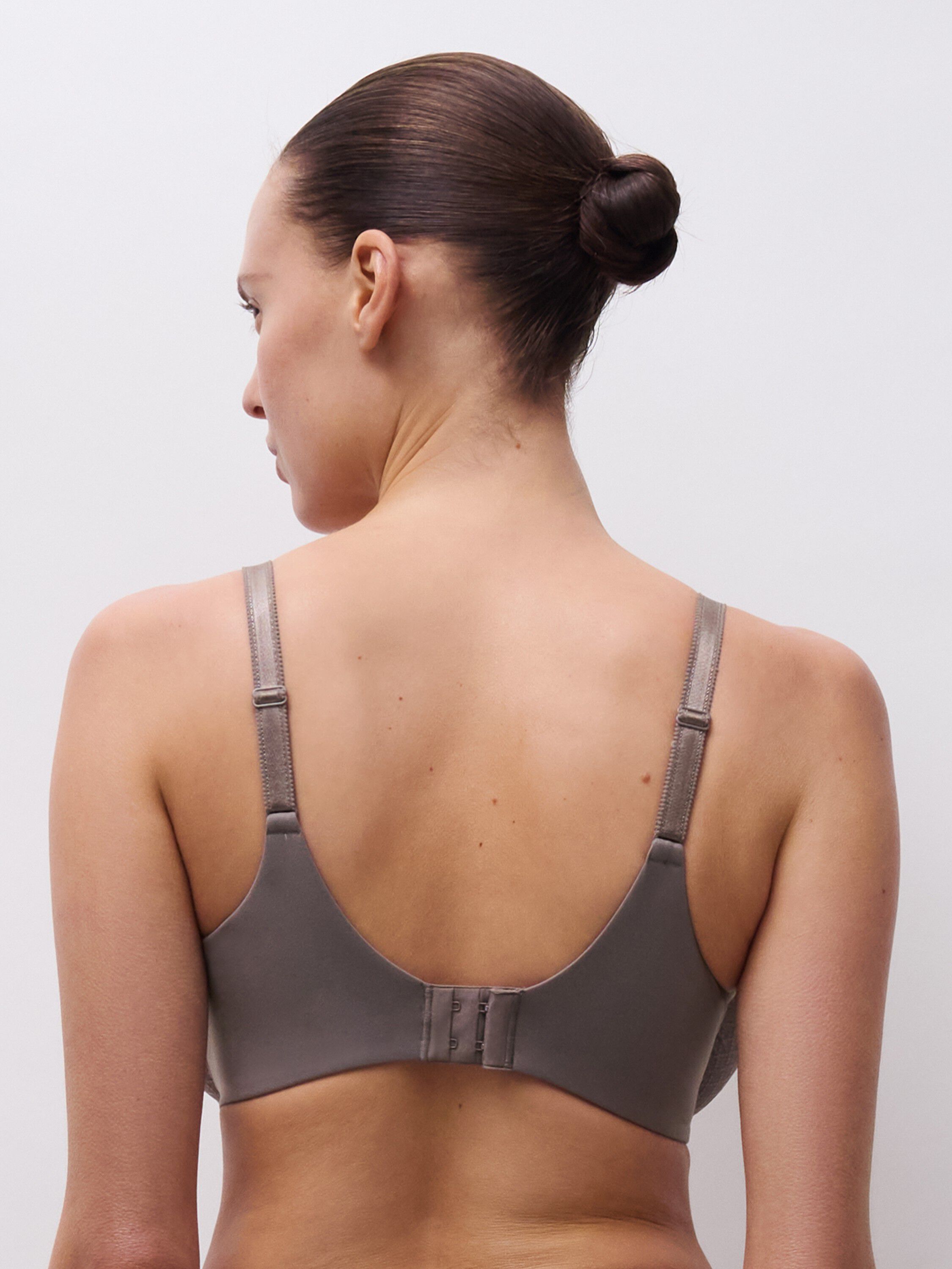 Norah Chic Covering Molded Bra