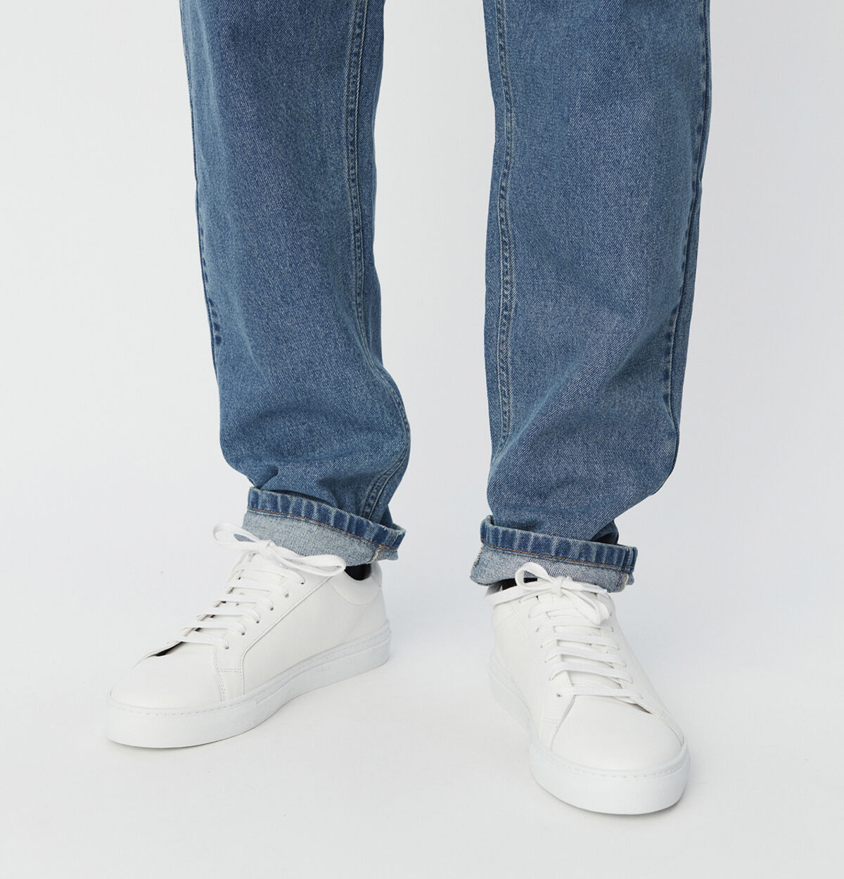 Theodor Leather Sneaker