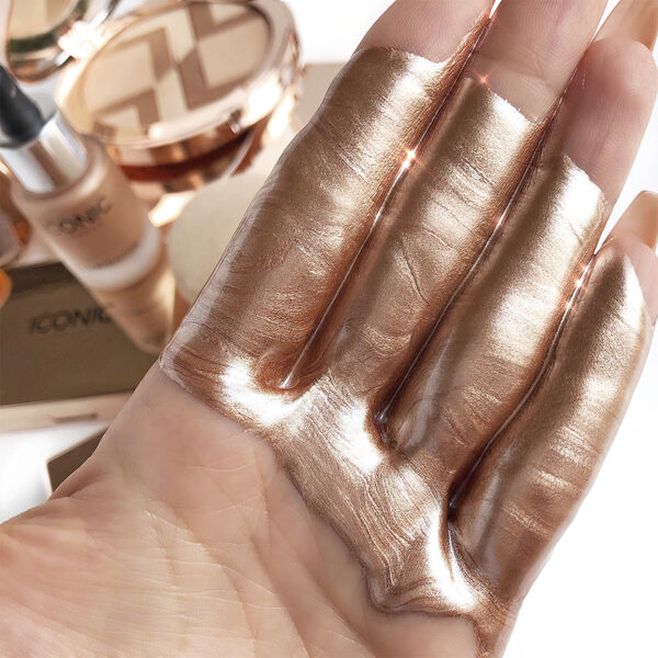 ICONIC LONDON Illuminator