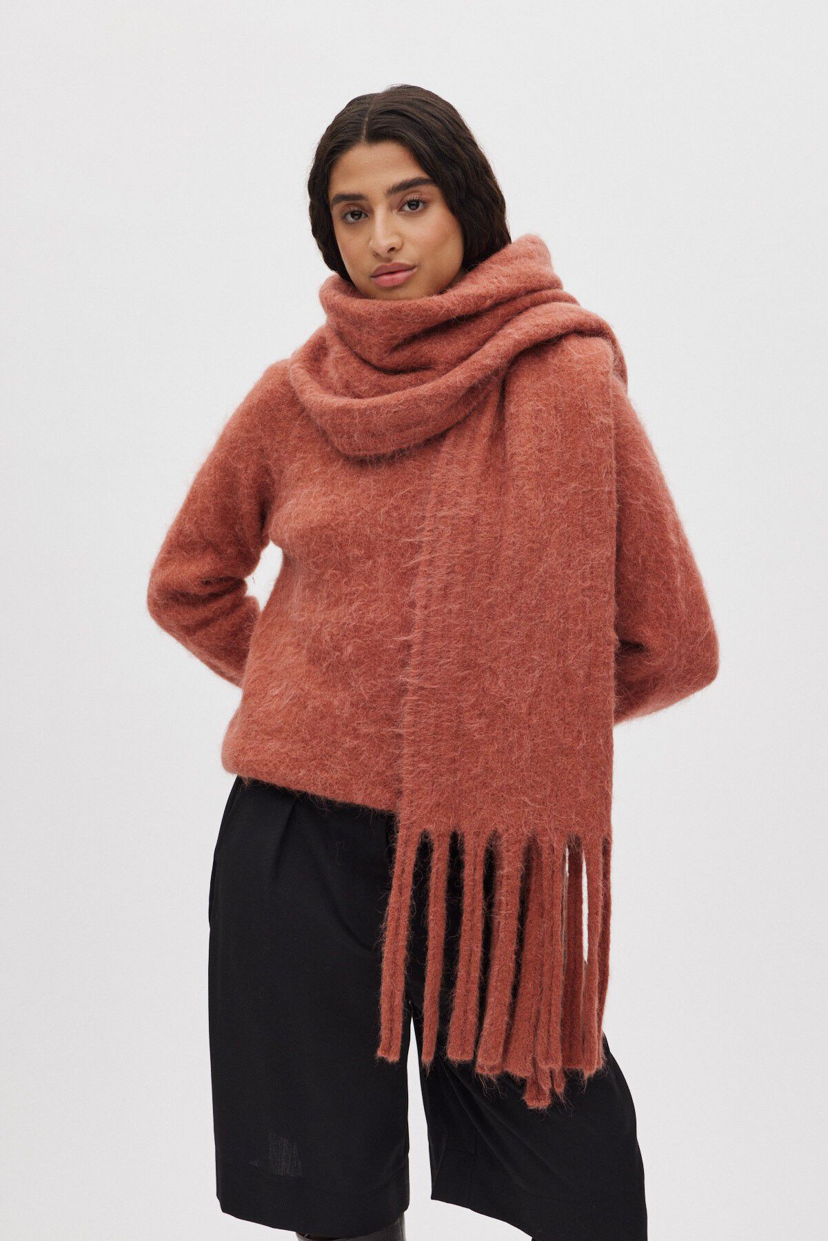 Fluffy knit scarf - Emillia