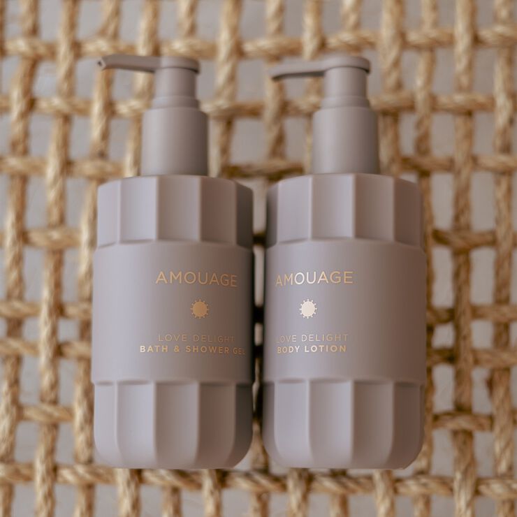 LOVE DELIGHT BATH & SHOWER GEL 360 ML