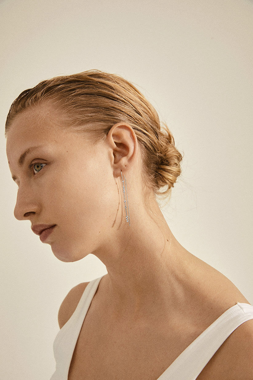 SILVER-PLATED KAMARI CHAIN EARRINGS W/ CRYSTALS