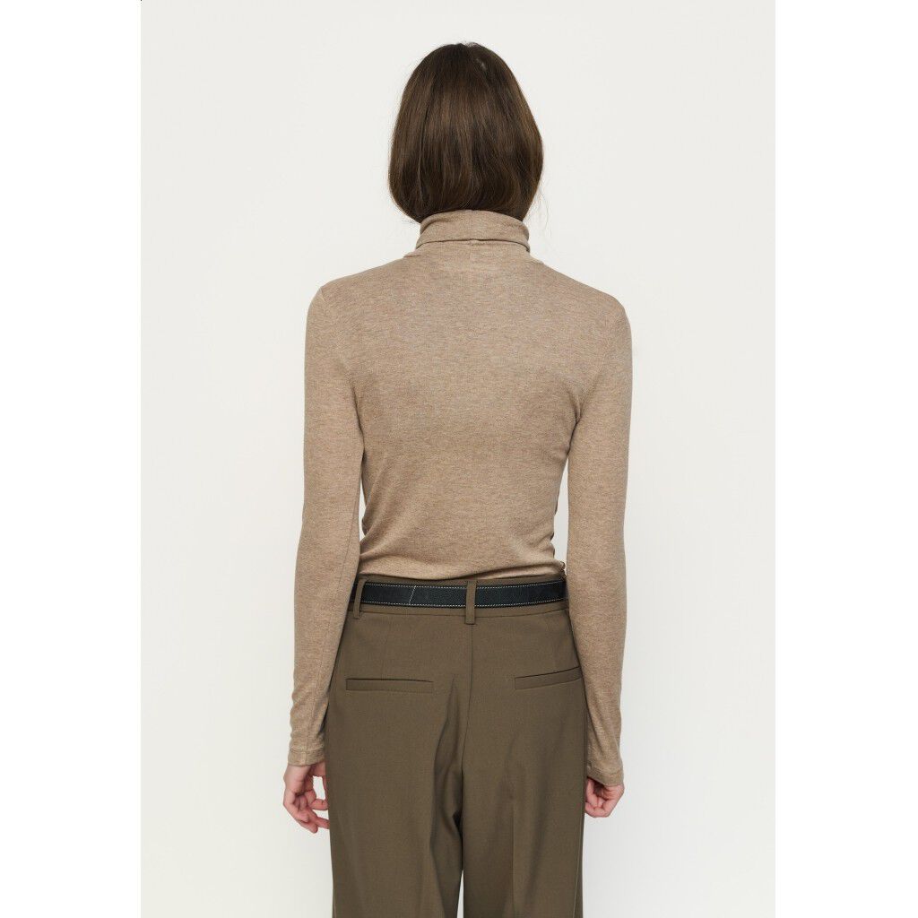 SRRoman Roll Neck