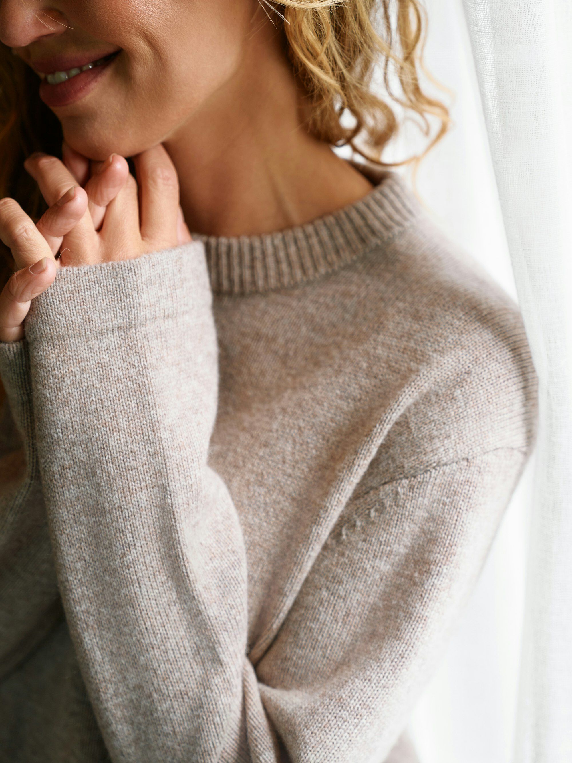 Rivi Solid Knit Blouse