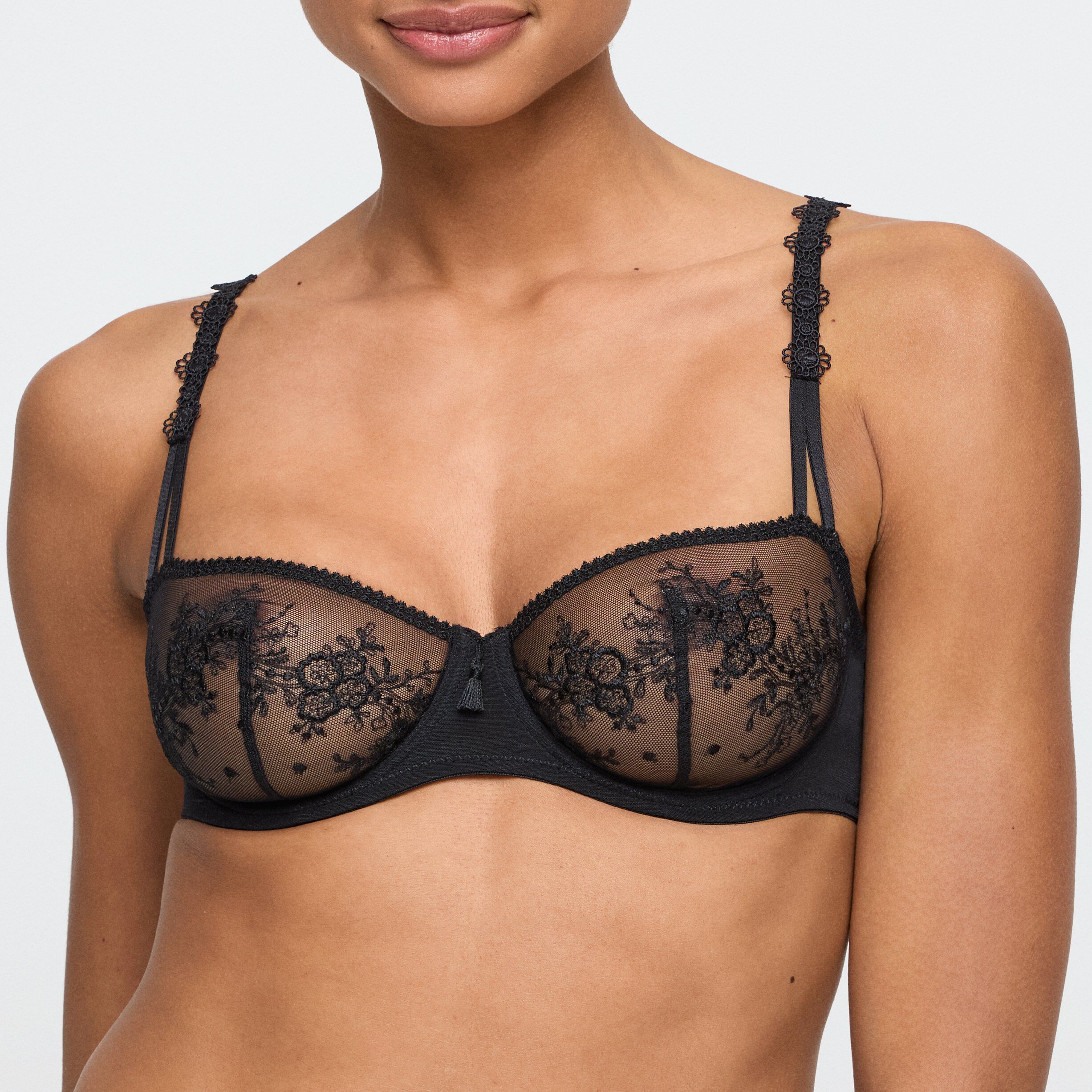 Annaelle balcony bra vertical seam