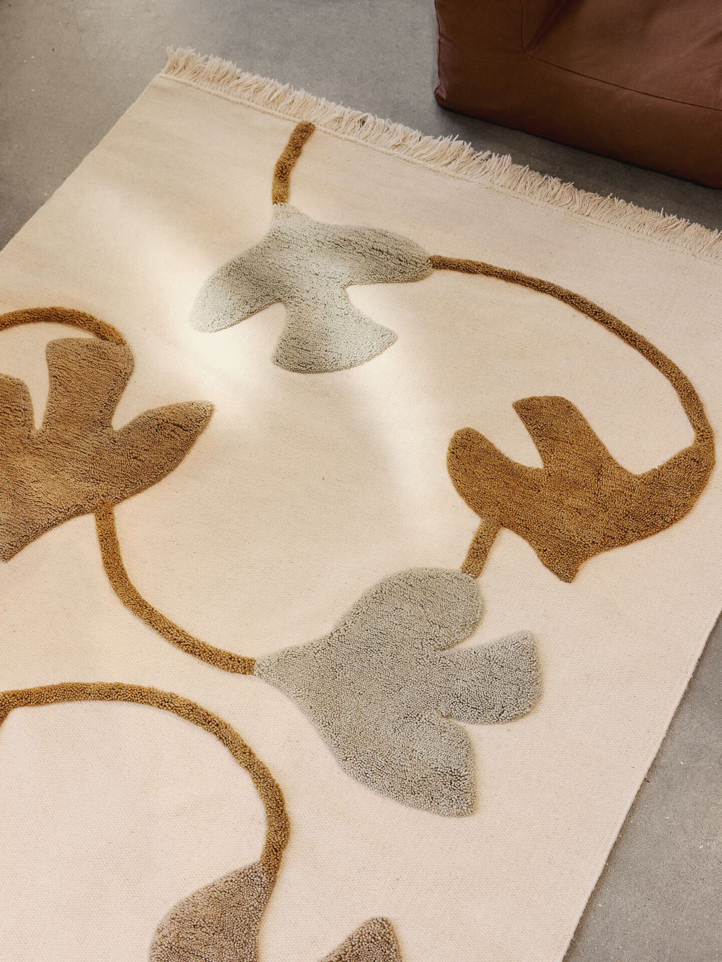 Swif Bird Wool Rug - 140 x 200 - multi