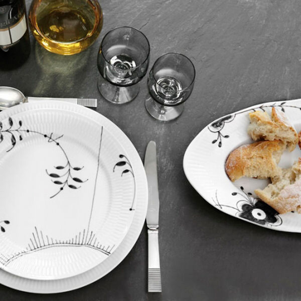 Sort Mega Riflet 27 cm. tallerken