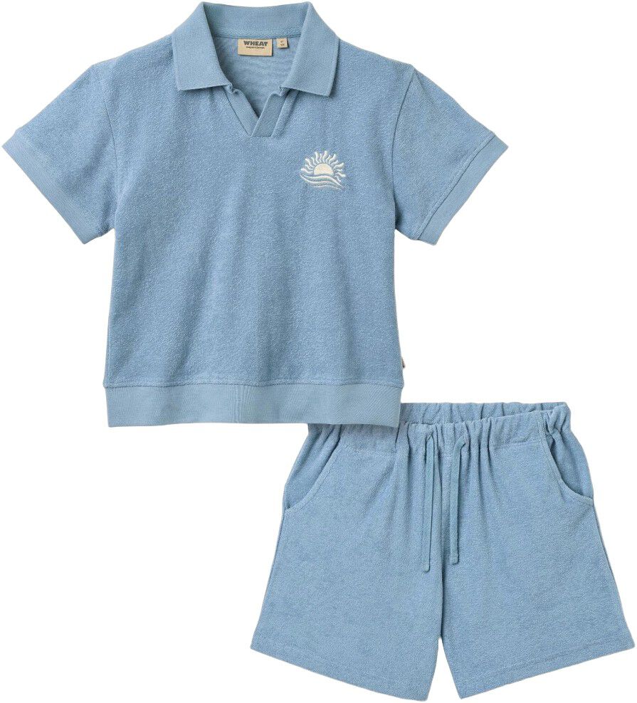 Todelt s&aelig;t med Kort&aelig;rmet Polo og Shorts