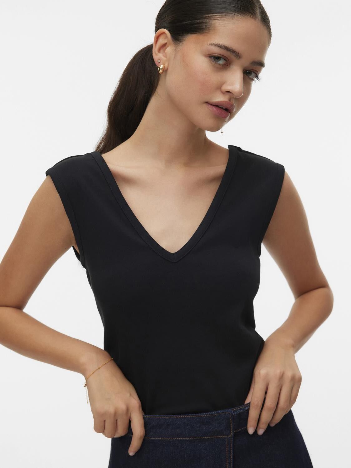 AWVEGA V-NECK TANK TOP