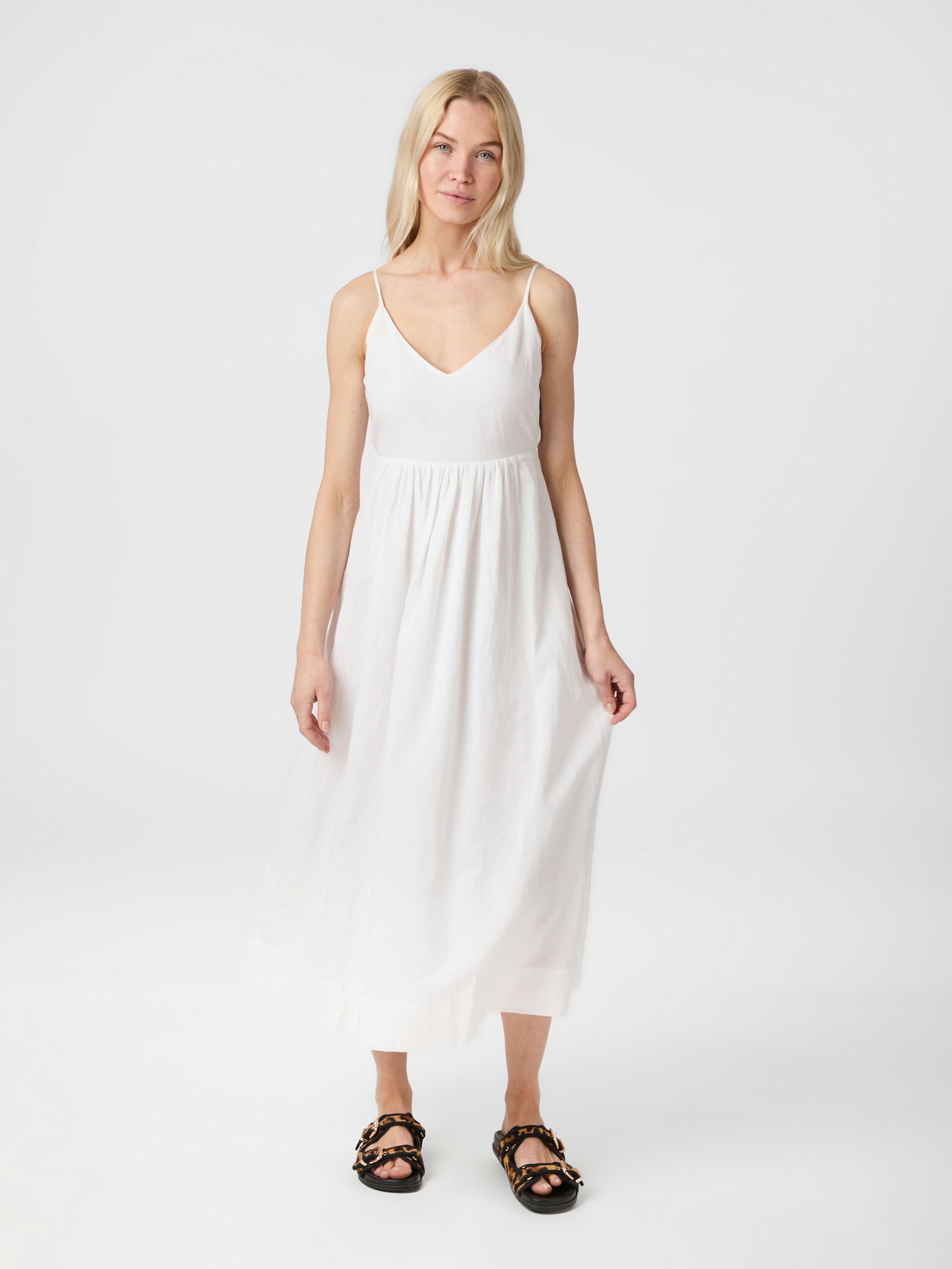 Savani Long Linen Dress
