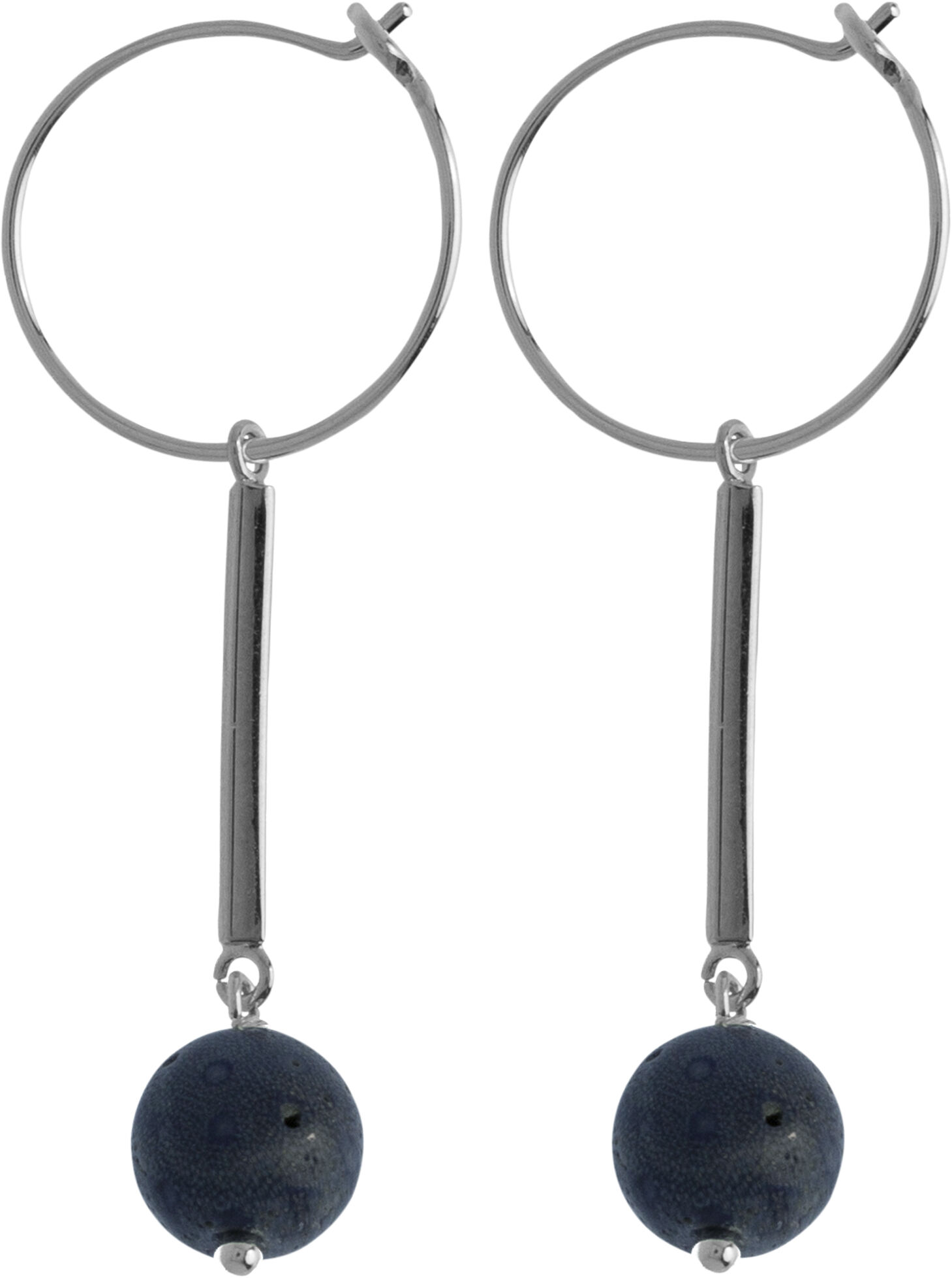 Antonia &oslash;reringe. M&aring;l: 4. 7 x 0. 7 cm