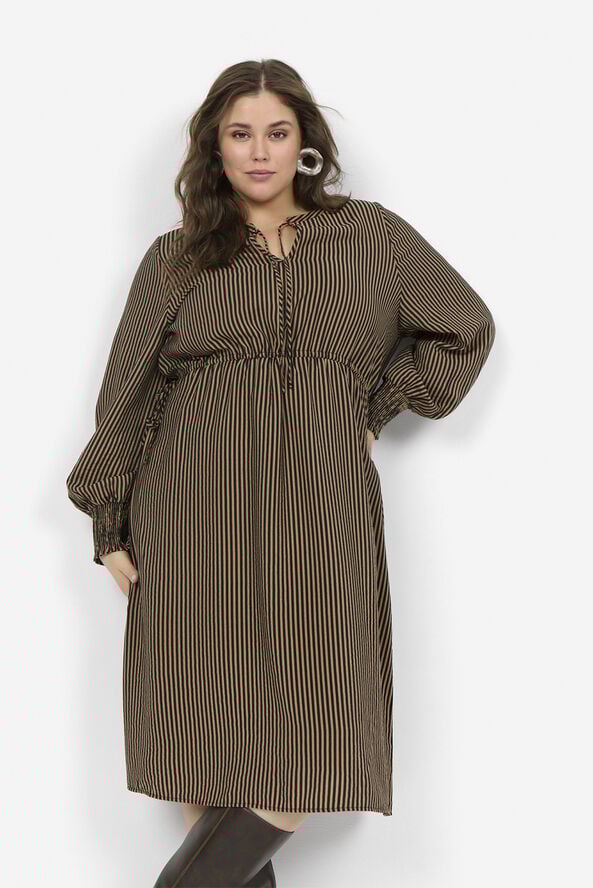 Curvy WA-GENTINA 4 Kjole Mørk sand