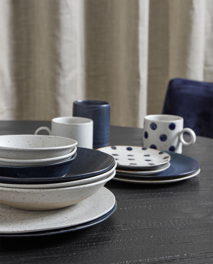 GRAINY plate, S, sand