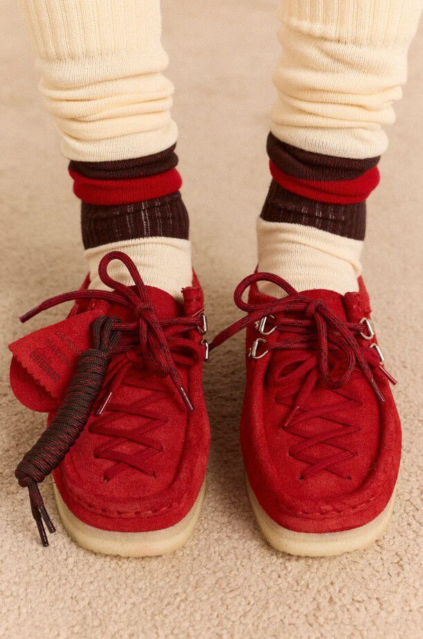 LACE UP WALLABEE