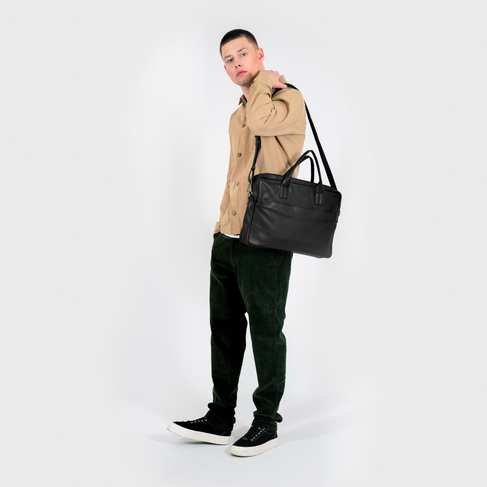 stillDamon Brief 2 Room