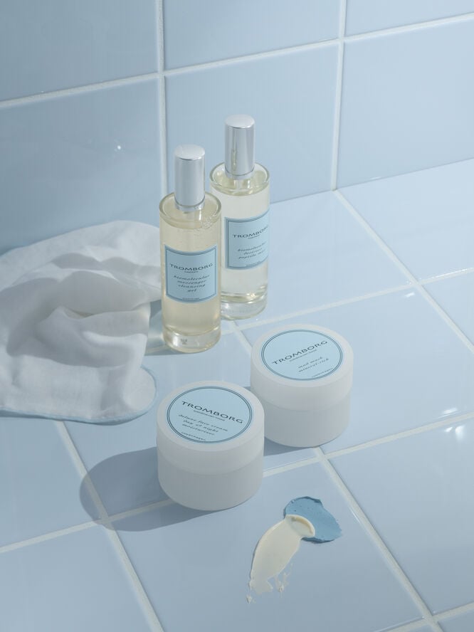 Deluxe Face Cream Day & Night Moisturizer