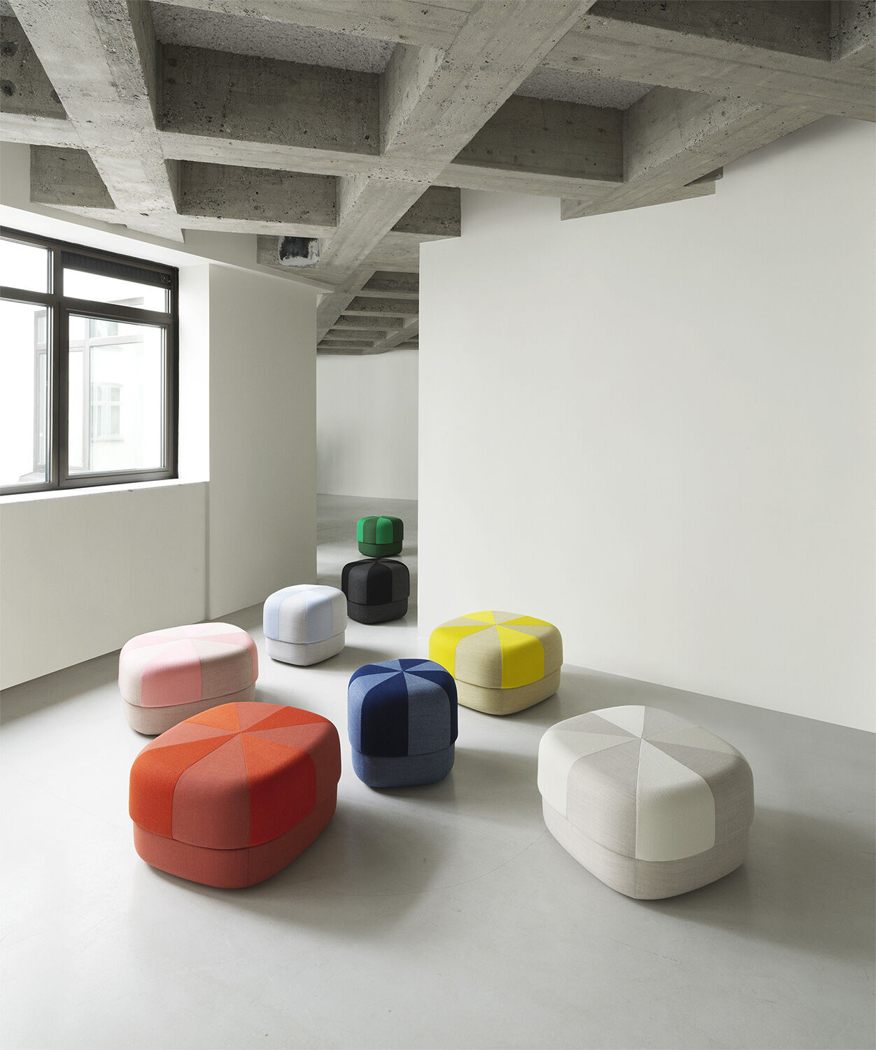 Circus Pouf Duo Large