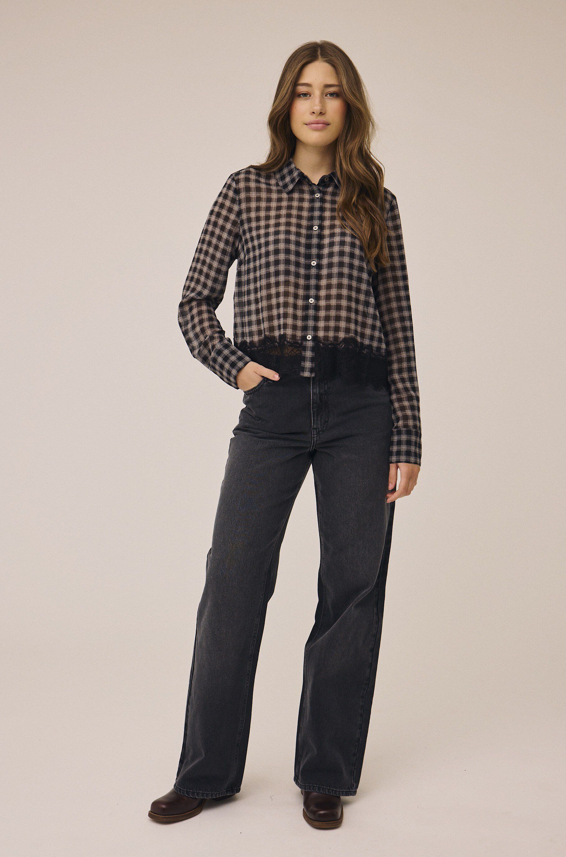 Signe 5 Lace Detail Shirt - GRS