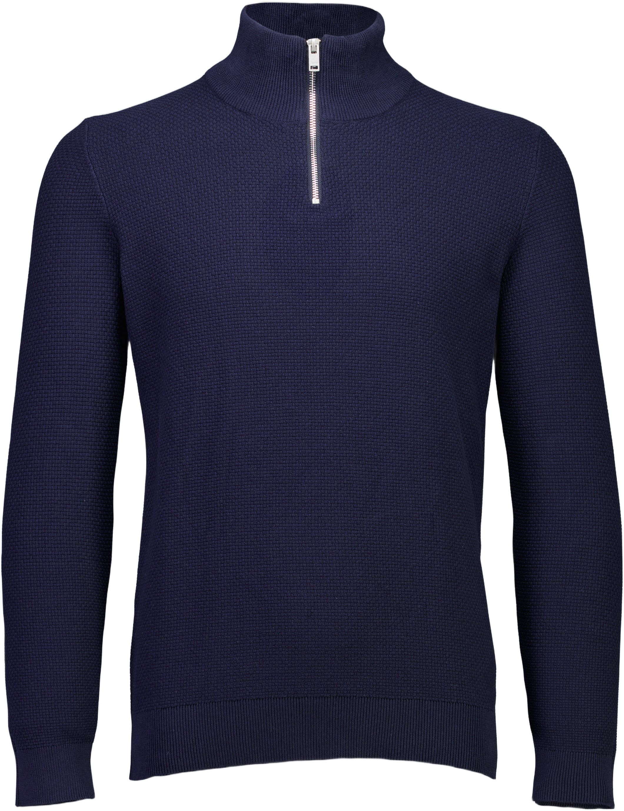 Recycle structure half zip