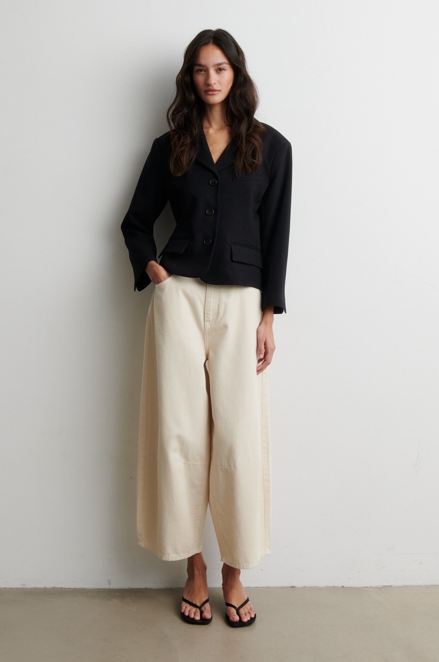 Sella Short Blazer