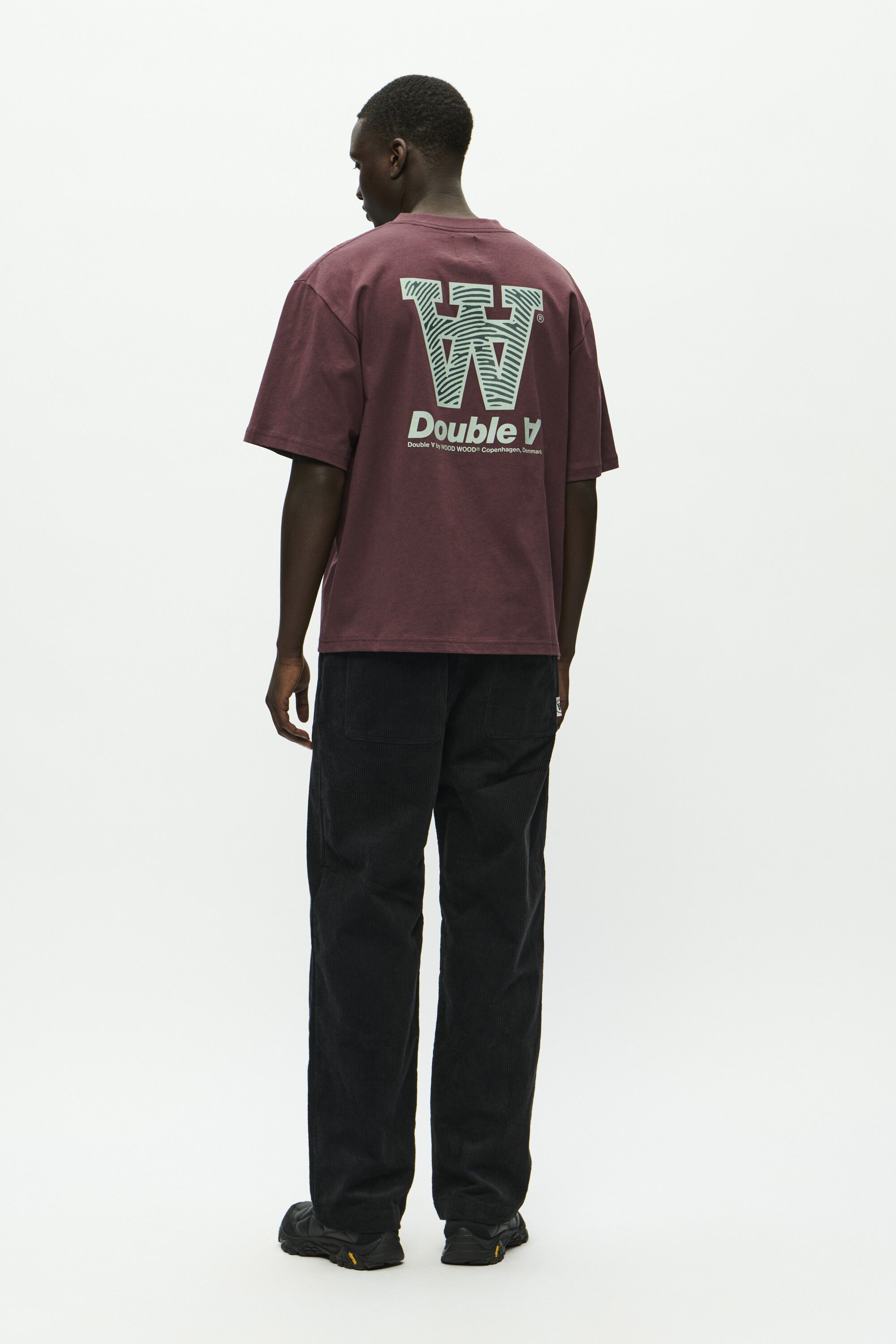 WWLiam tee AAneue 25220