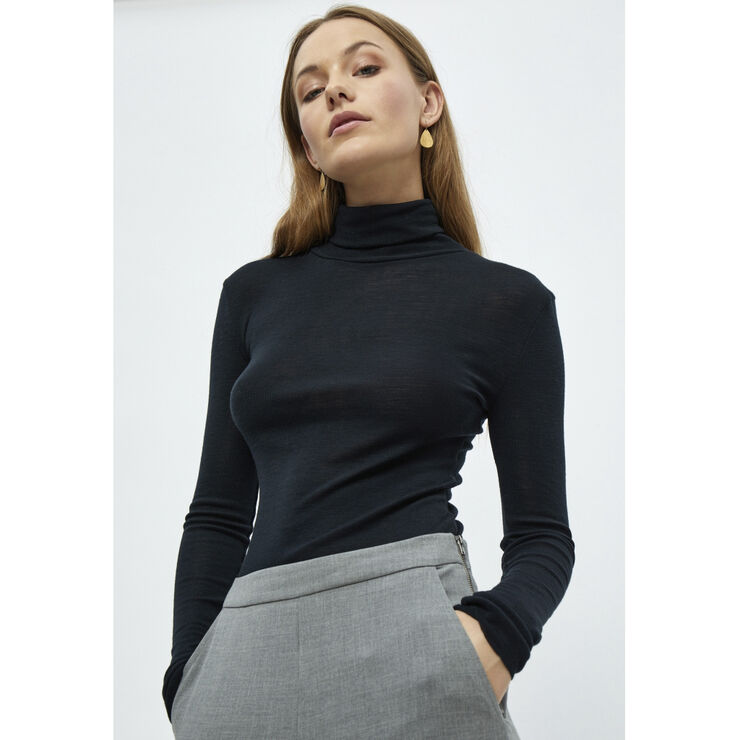 MSCally Roll Neck Long Sleeve Top