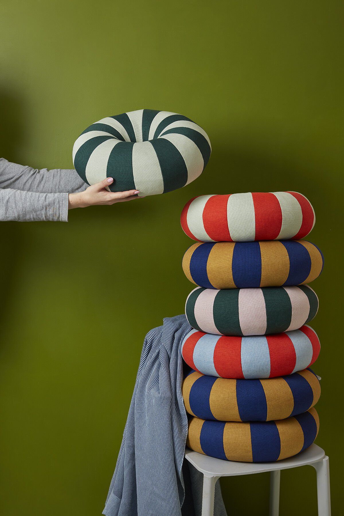 FLOAT PILLOW, MINT/DARK GREEN