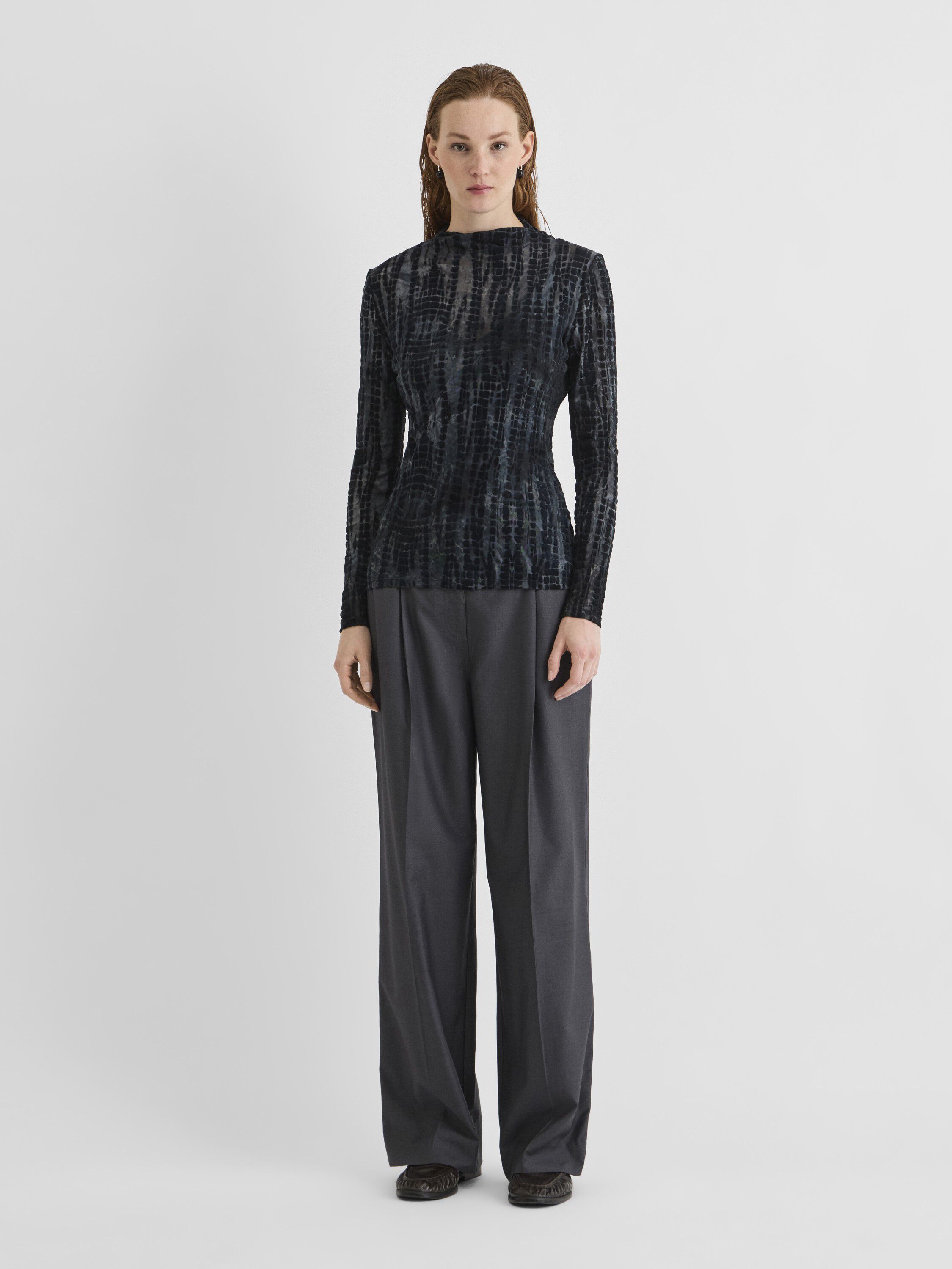 Rouasra L/S Mock Neck Top