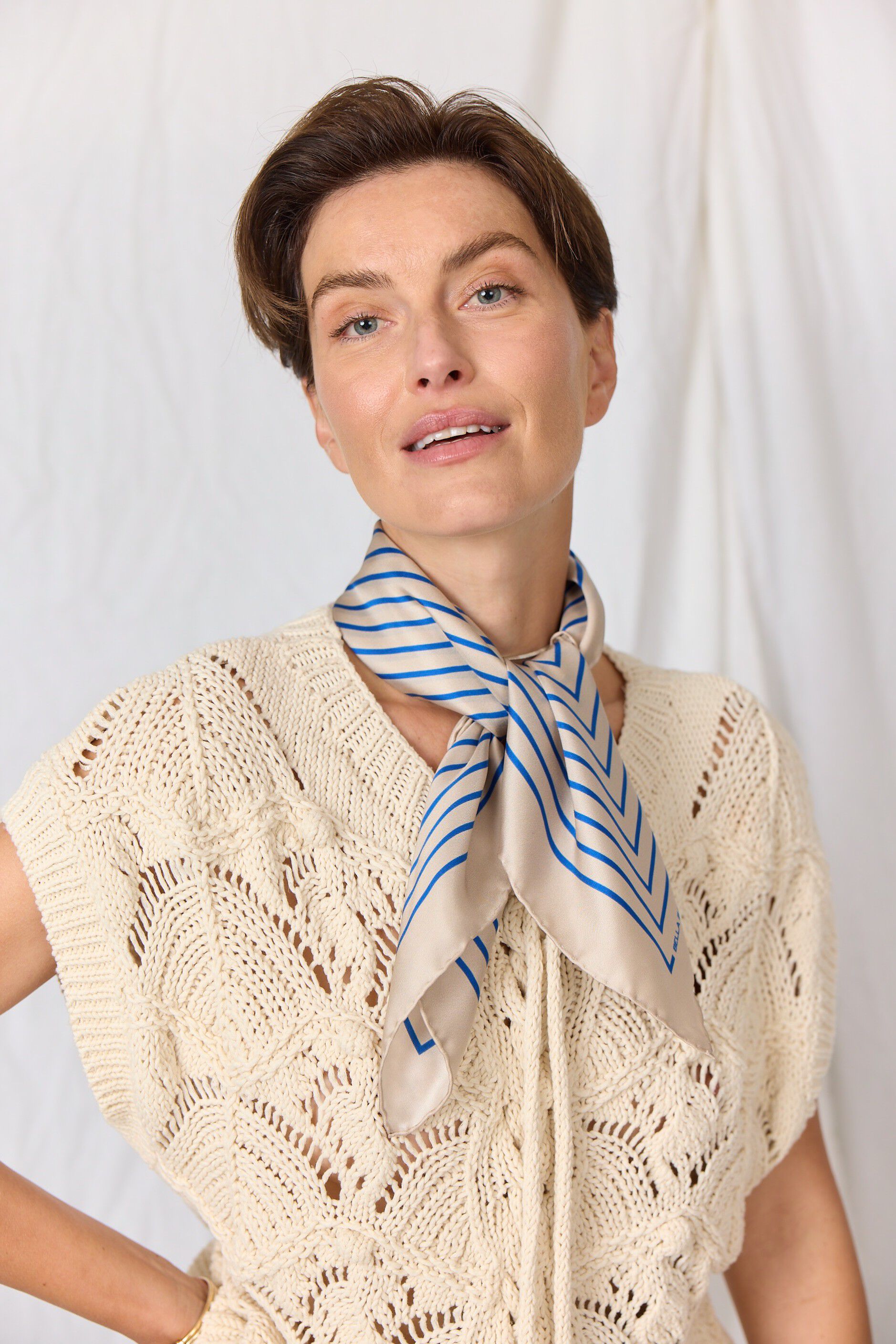 GRAPHIC STRIPES