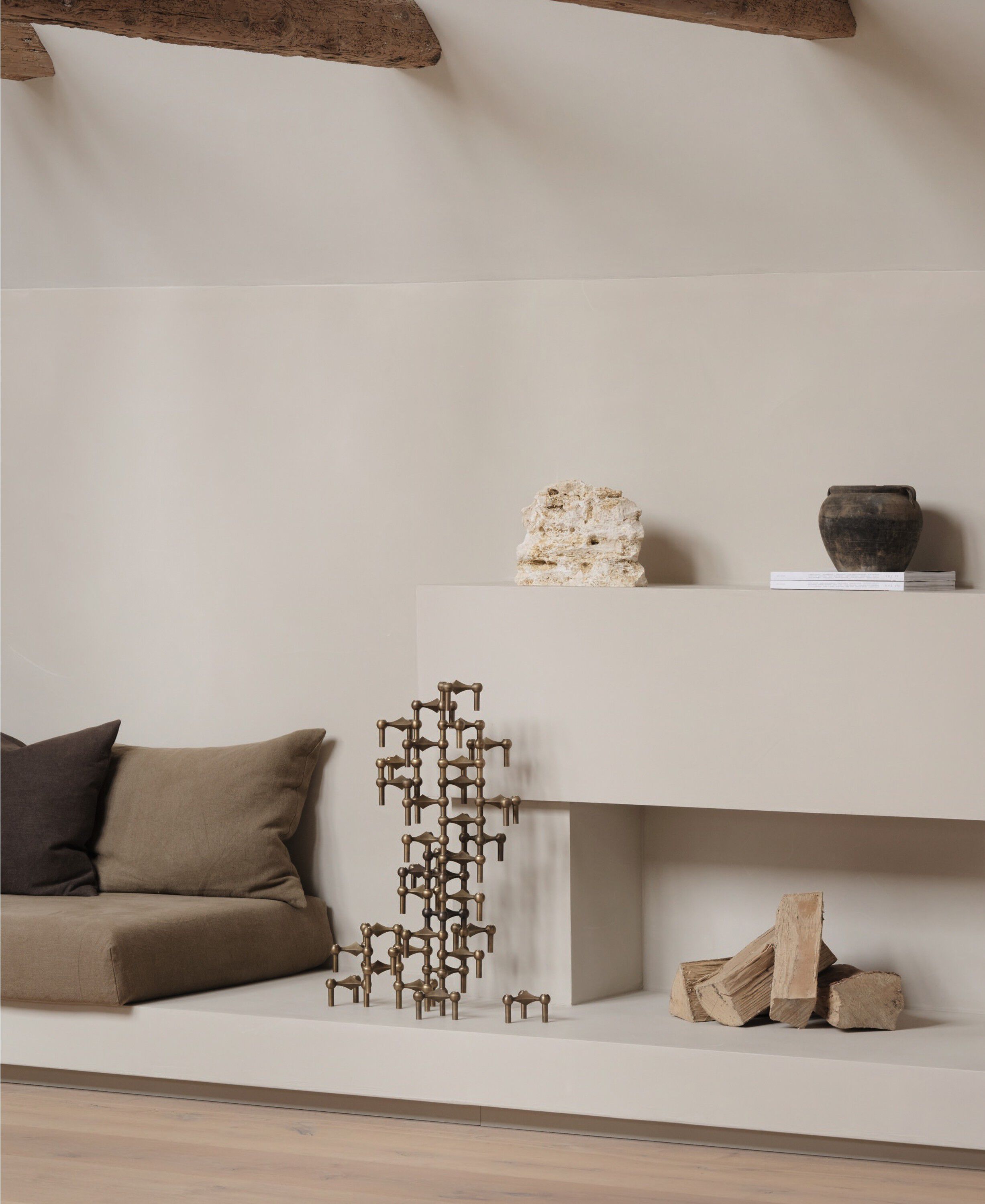 STOFF Nagel candle holder/stage - bronzed brass/bronzeret me