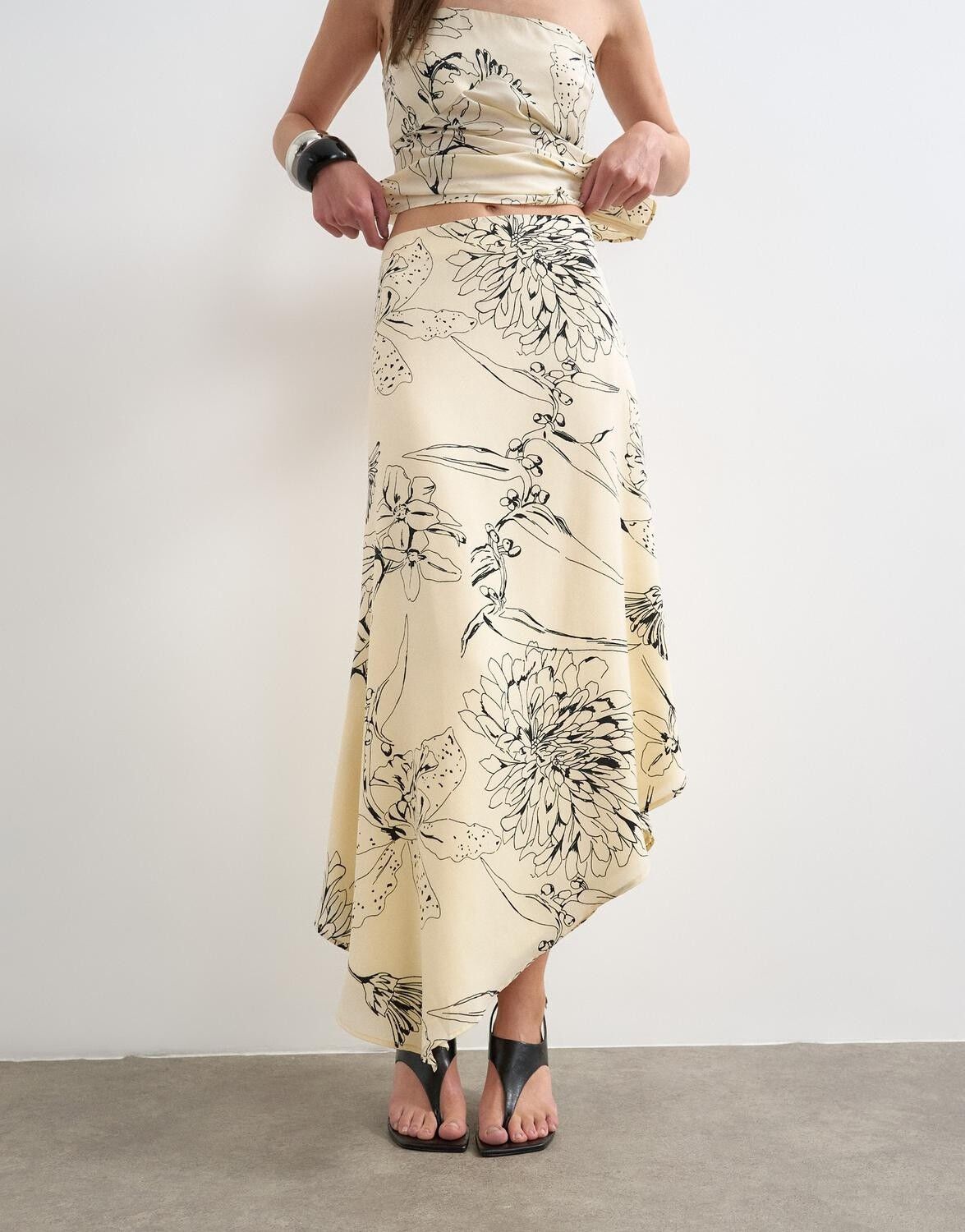 Tsmani Asymmetric Slip Skirt Wvn