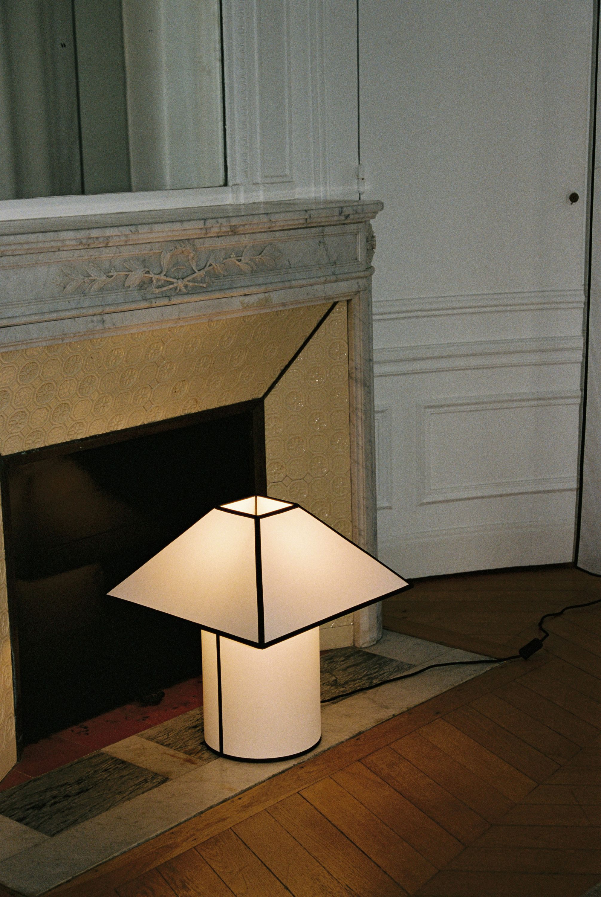 Ava Pyramid Table Lamp-450-White