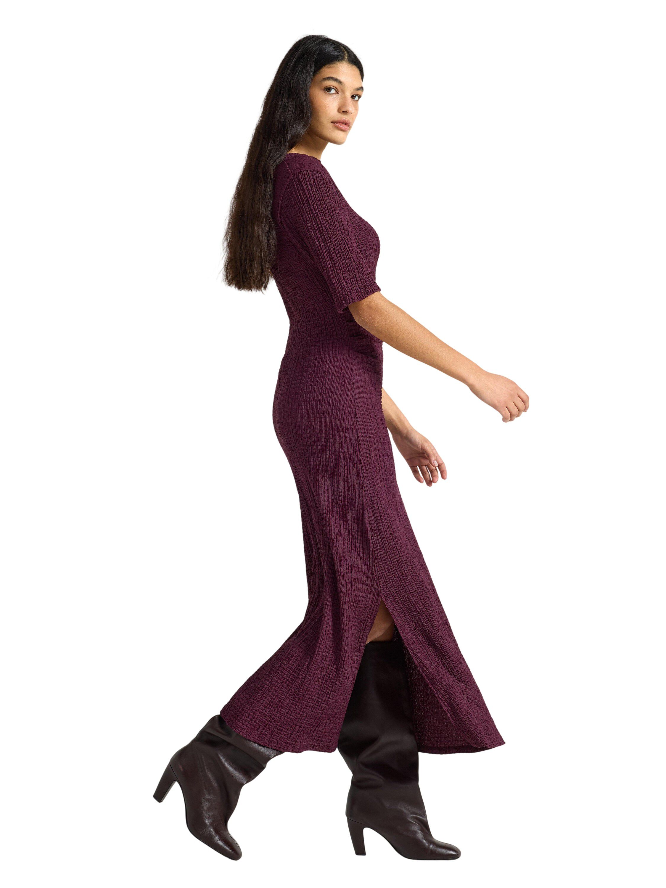 L&aring;ng&auml;rmad midikl&auml;nning i mjuk trik&aring;