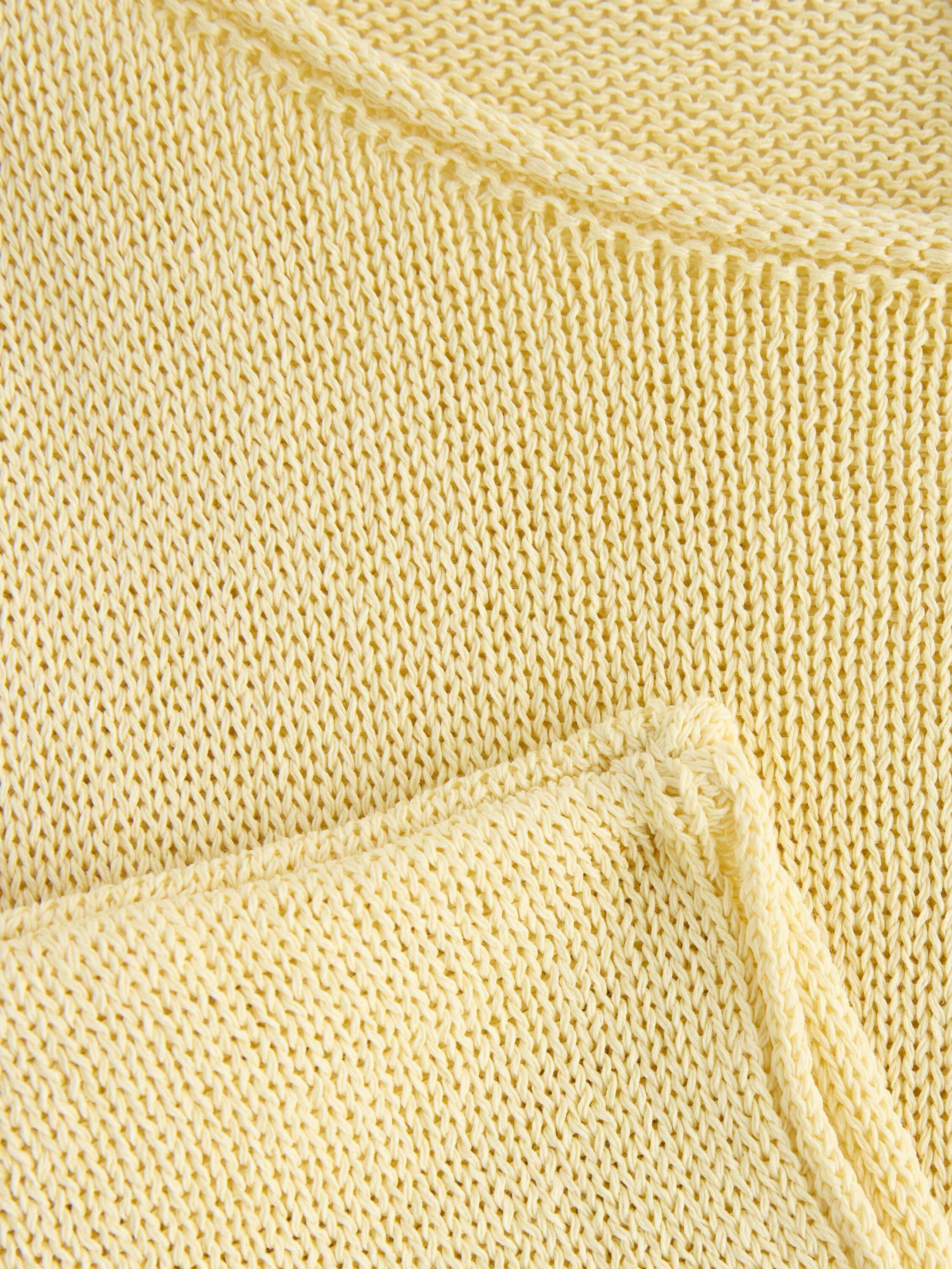 Knitted jumper with three quarter s