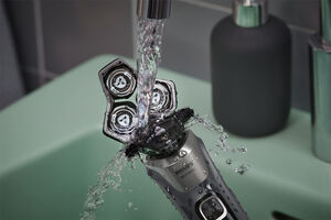 Shaver Series 5000 Wet & Dry electric shaver
