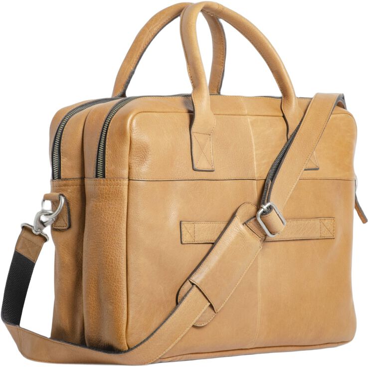 Clean brief 2 room 15