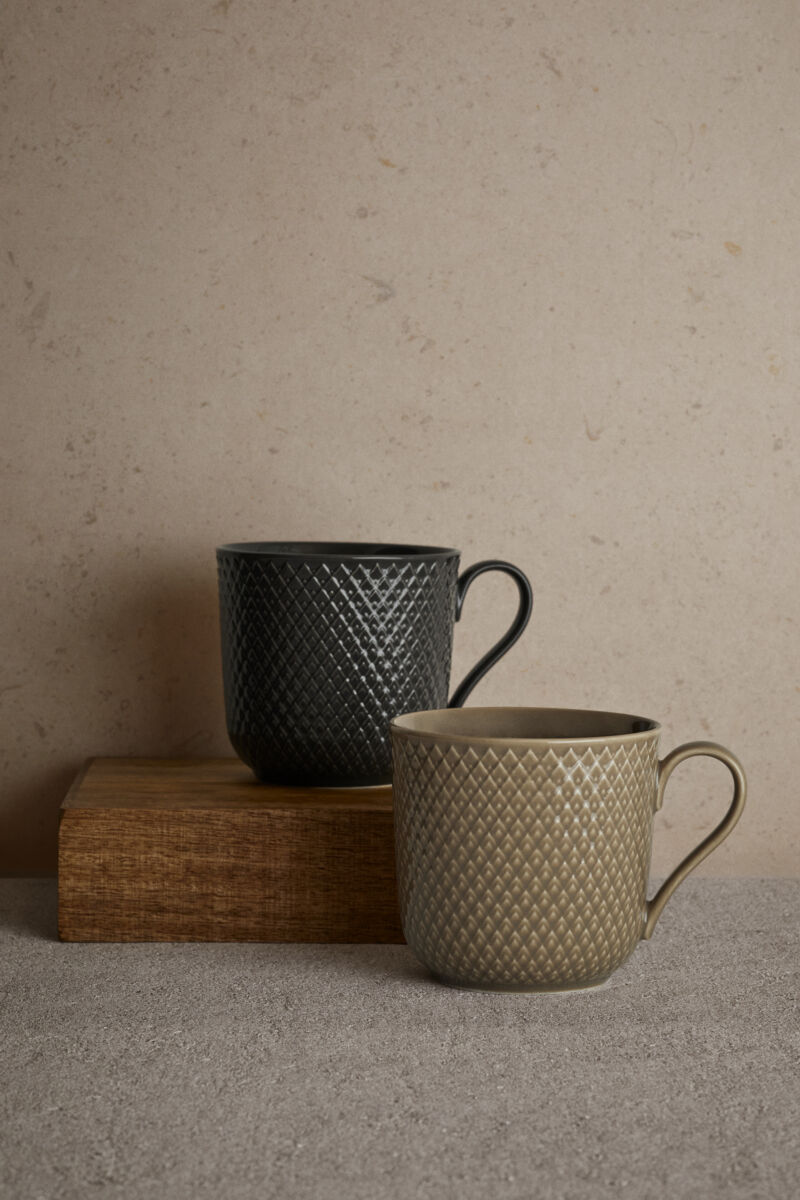 Rhombe Earth Krus med hank 39 cl clay