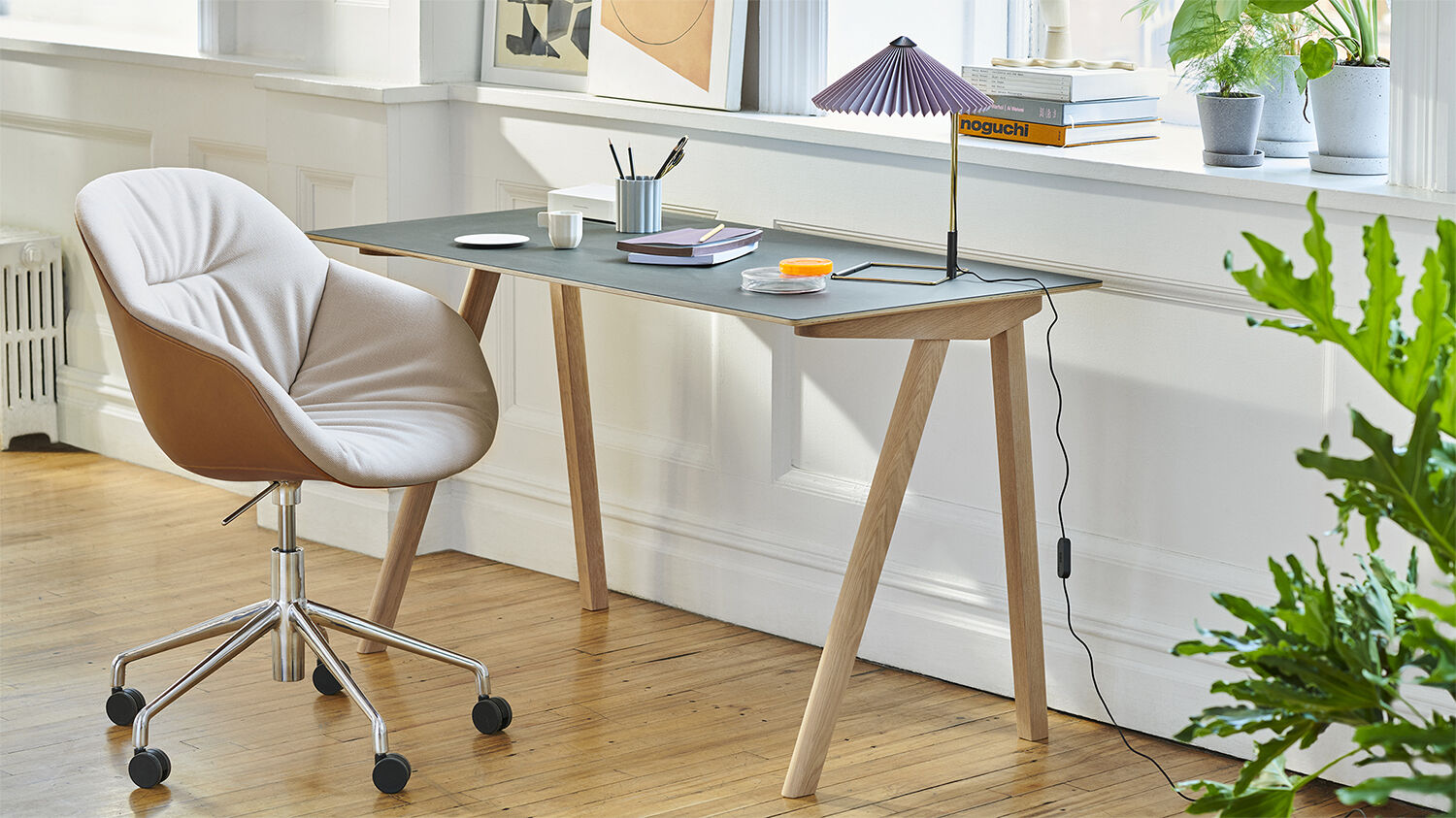 Martin 300 Table Lamp