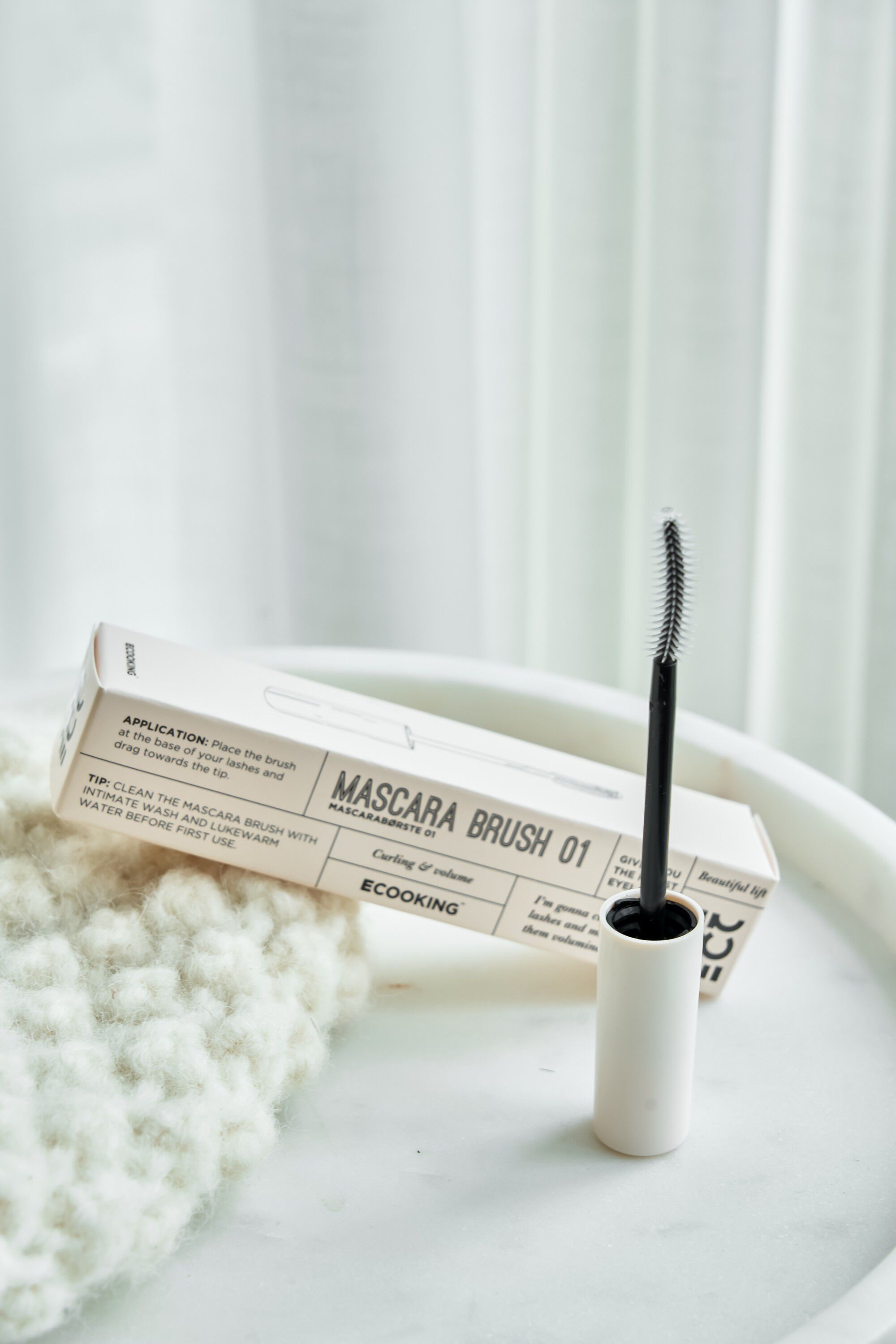 Mascara brush 01 - Curling & volume