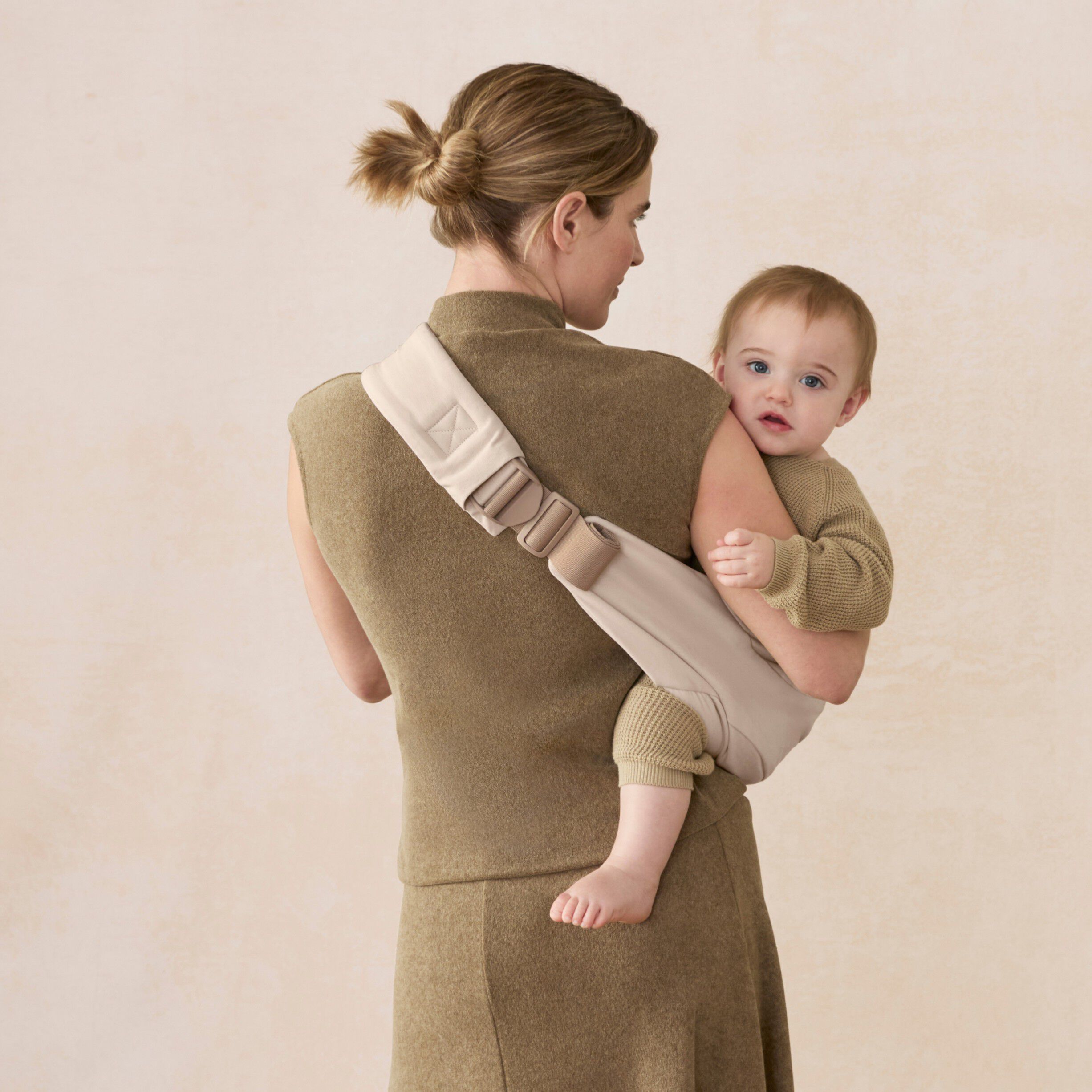 Upsie Sling Carrier