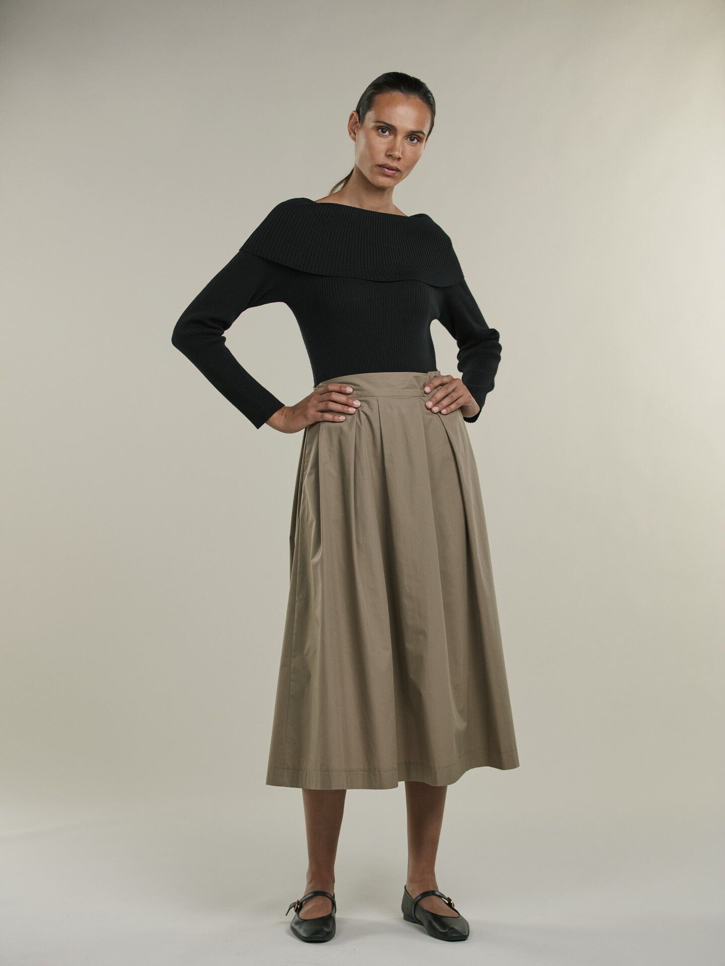 Klara Off Shoulder, Knit