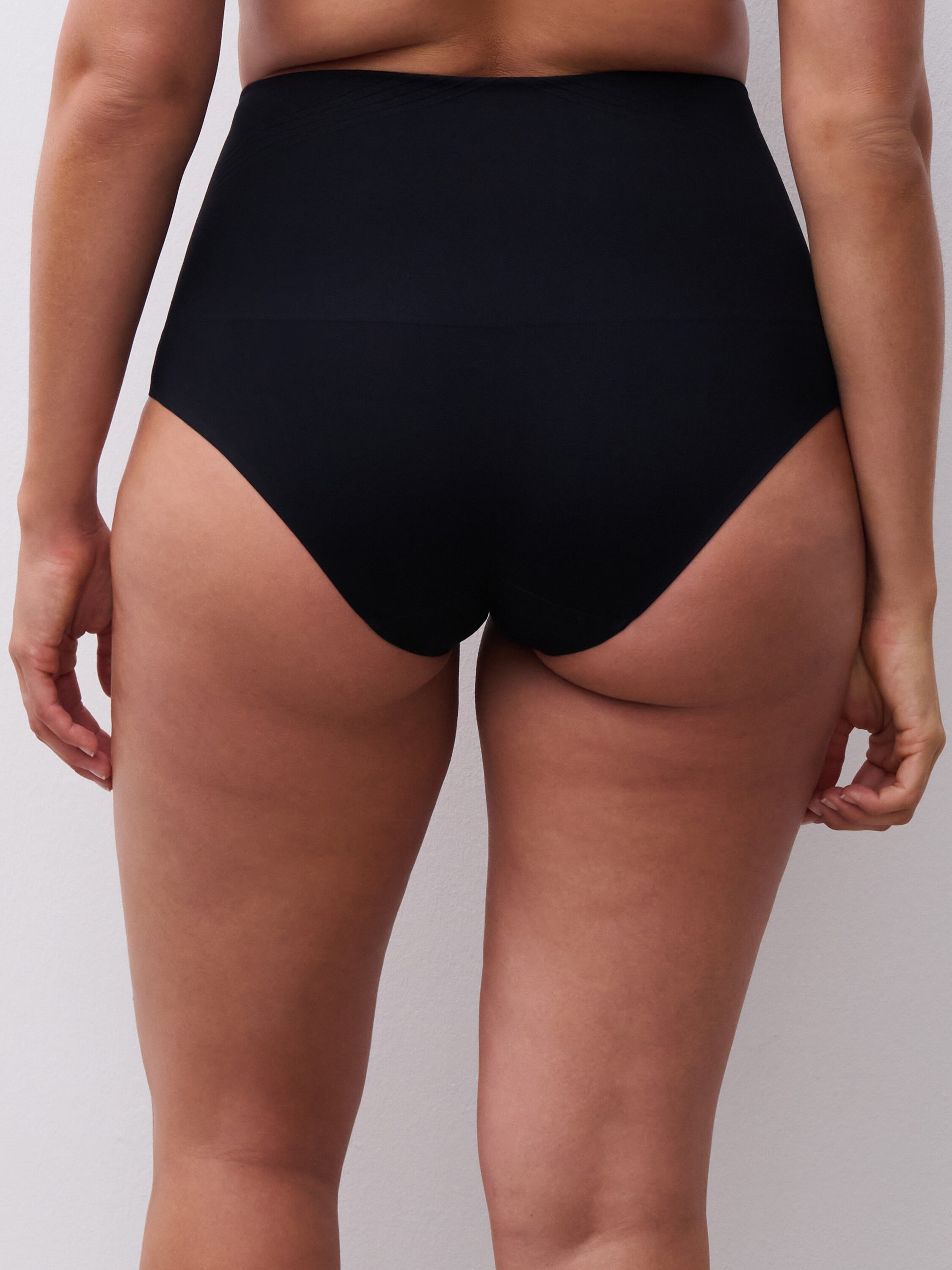 Smooth Comfort shapewear high waisted thong